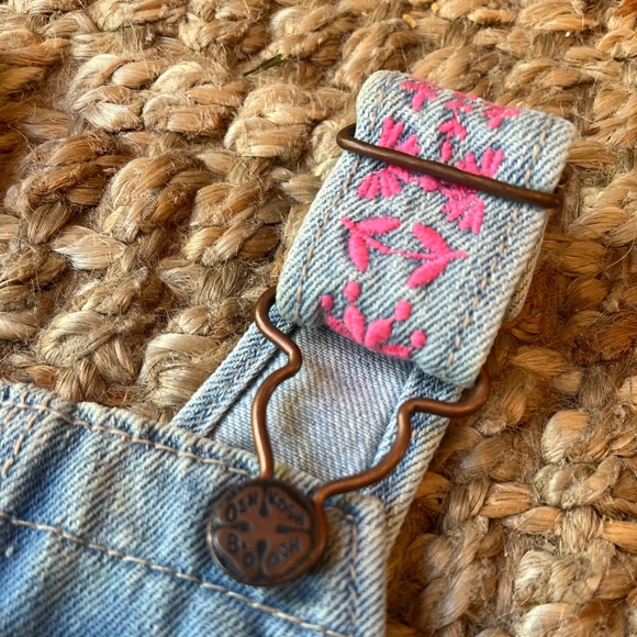 🌸 oshkosh b’gosh shortalls - Picture 7 of 9